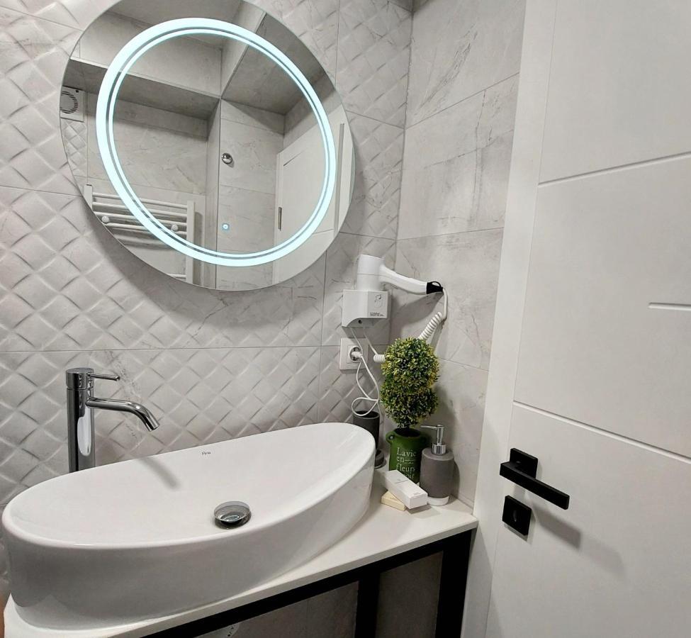 Big Delux Apartment โมสตาร์ ภายนอก รูปภาพ